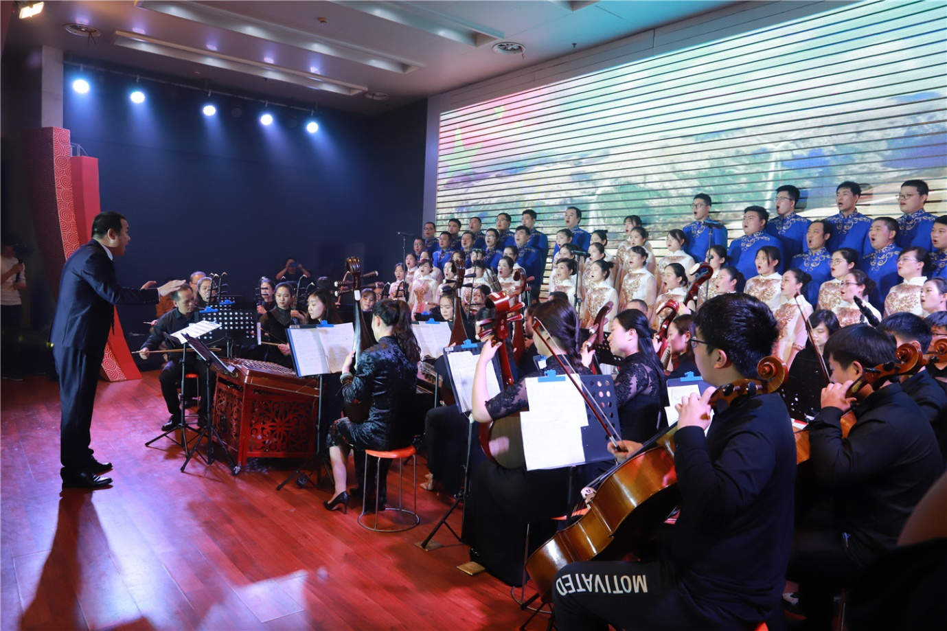 砥礪前行 再譜華章 淮鋼隆重召開建廠五十周年慶祝大會