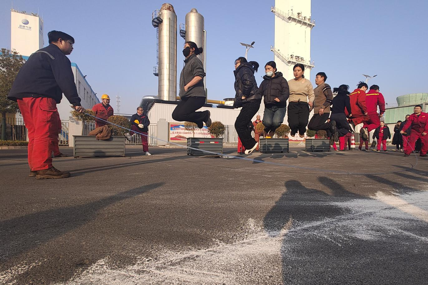 賽場(chǎng)競(jìng)風(fēng)采 聚力向未來 淮鋼趣味健身運(yùn)動(dòng)會(huì)圓滿落幕